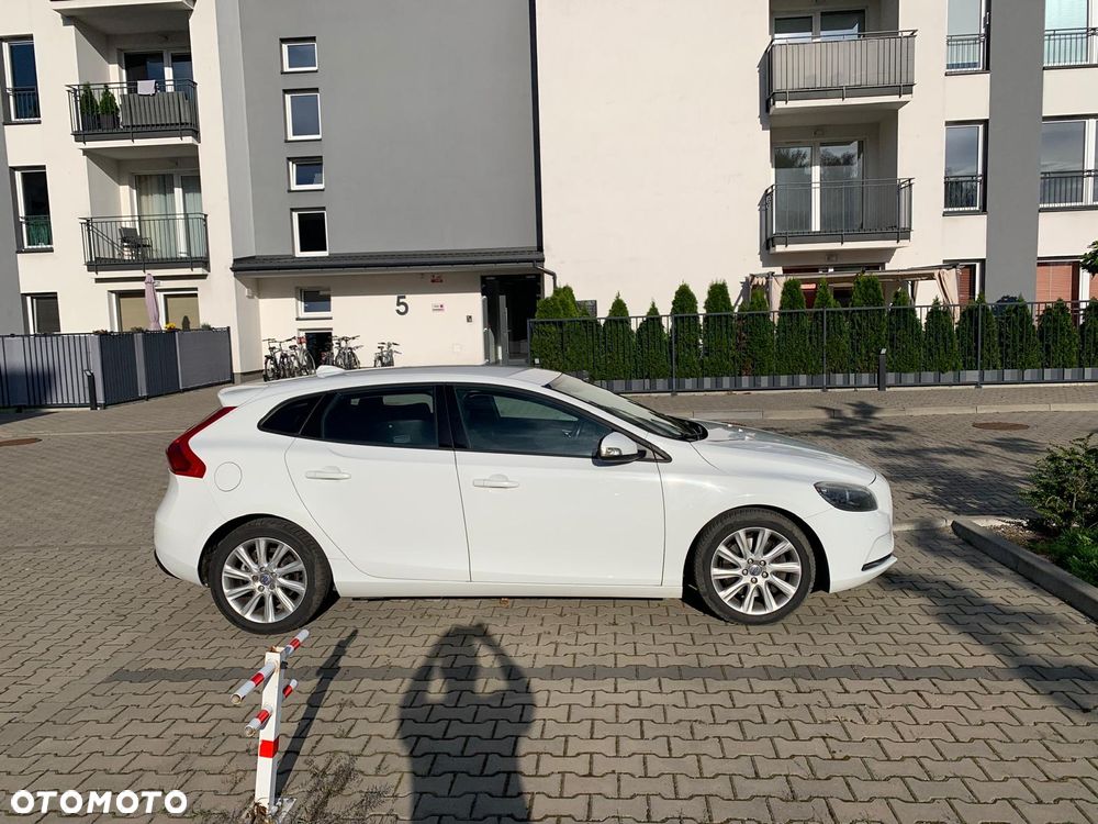 Volvo V40 D4 Kinetic - 6