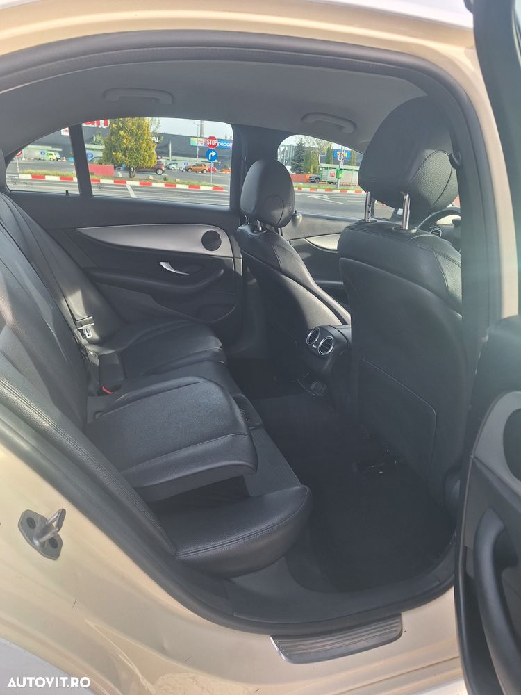 Mercedes-Benz E 200 d Aut. - 11