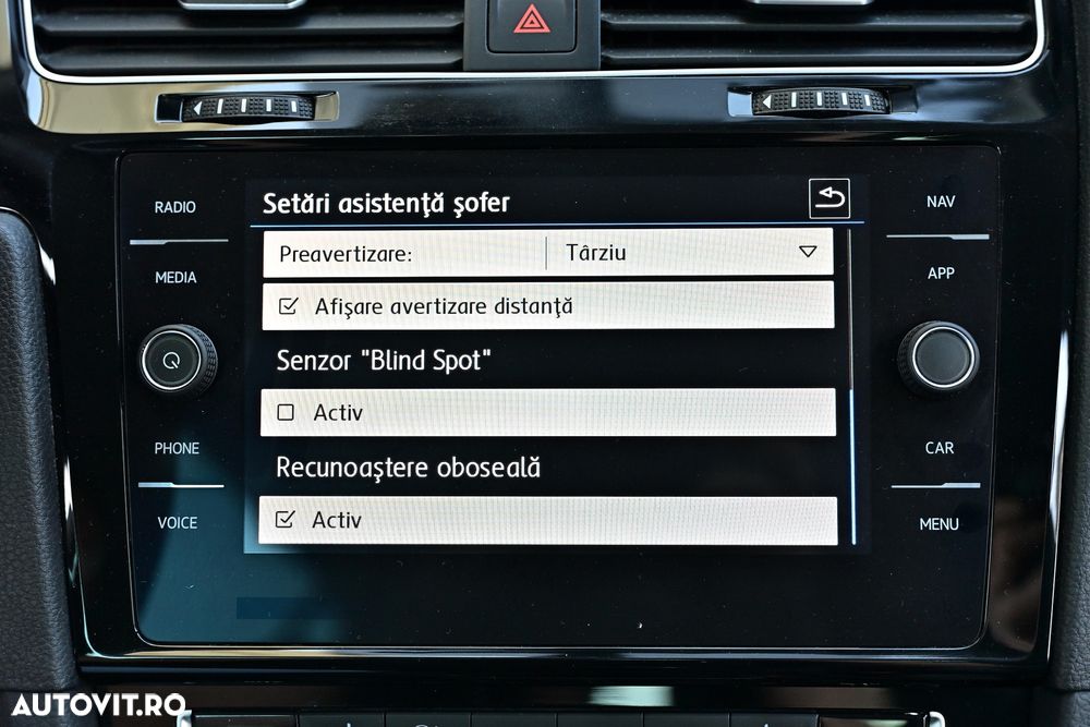 Volkswagen Golf 2.0 TDI (BlueMotion Technology) Highline - 25
