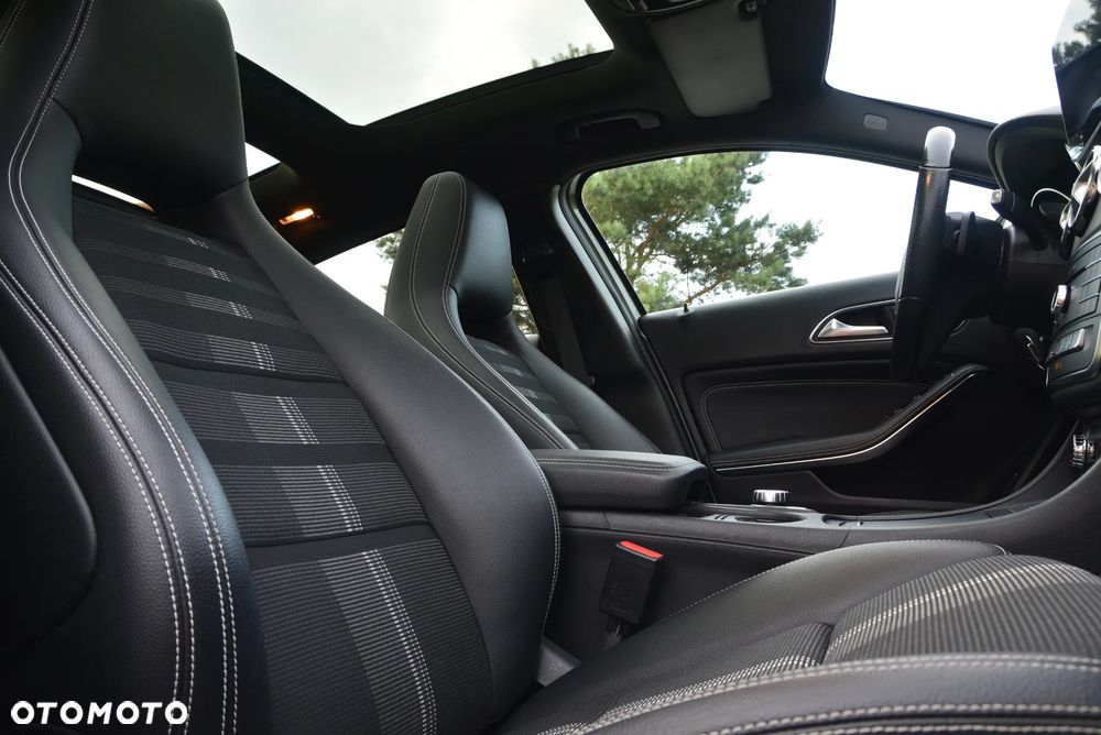 Mercedes-Benz GLA 200 7G-DCT AMG Line - 16