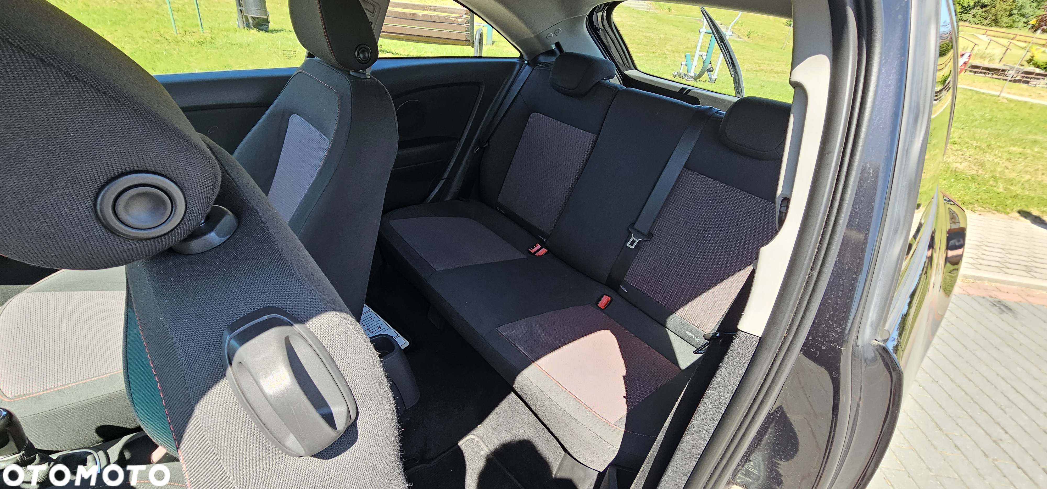 Opel Corsa 1.4 T Cosmo S&S - 12