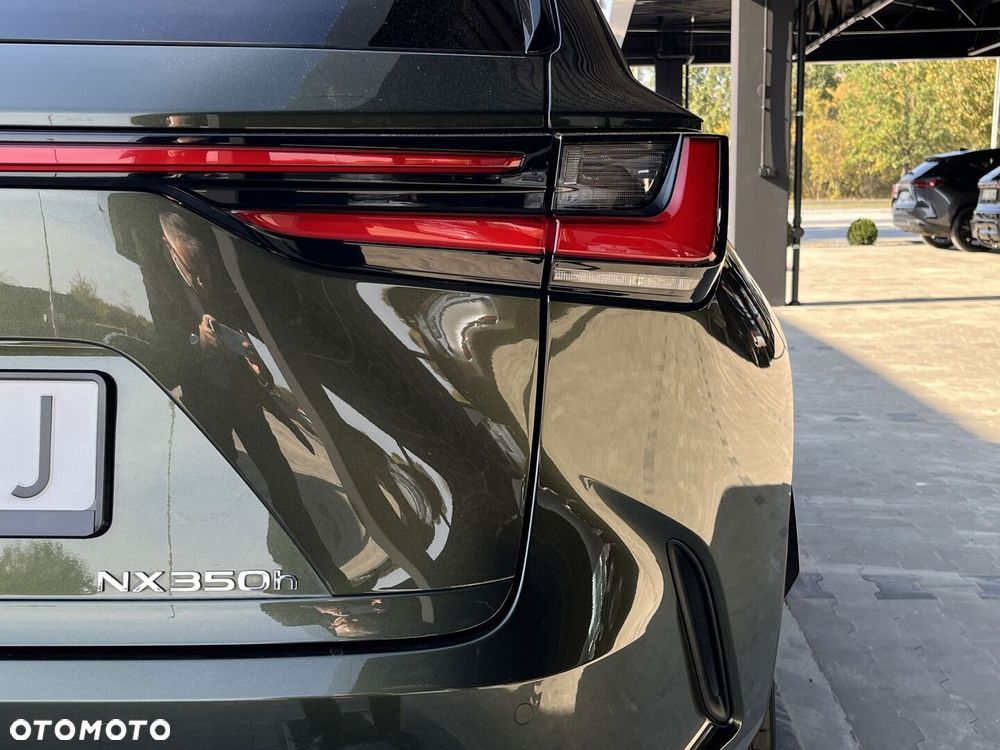 Lexus NX 350h Prestige 2WD - 19