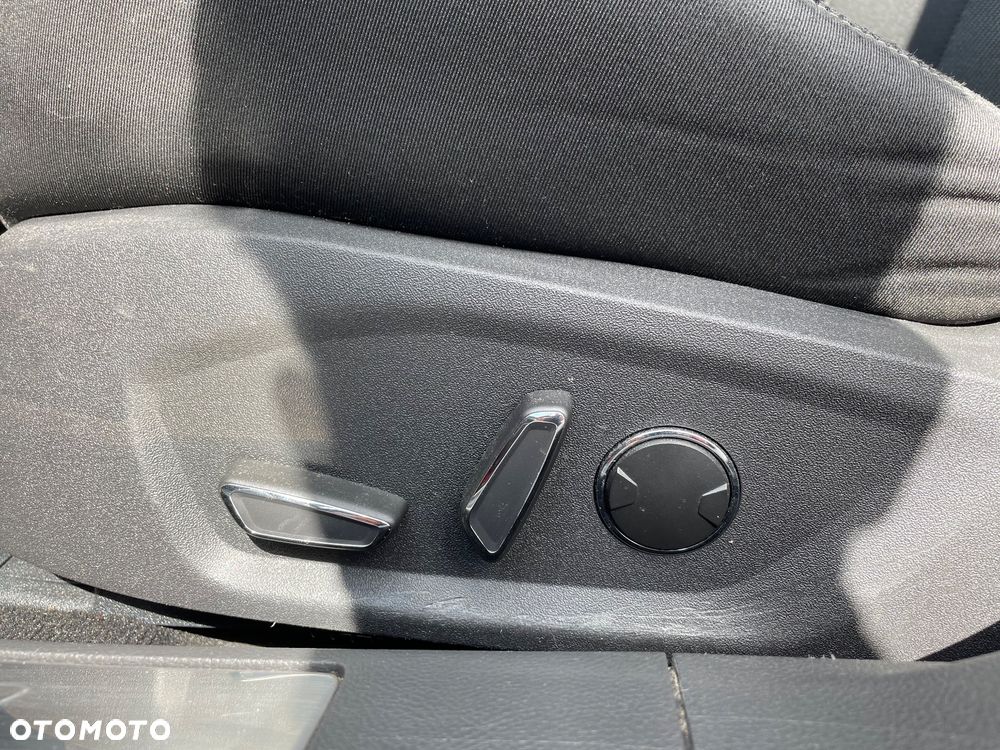 Ford Mondeo 2.0 TDCi Titanium PowerShift - 21