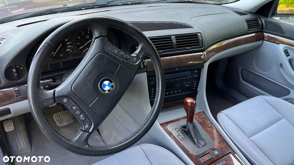 BMW Seria 7 - 13