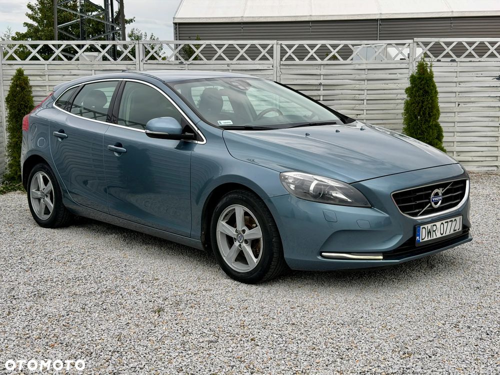 Volvo V40 D2 Momentum - 4