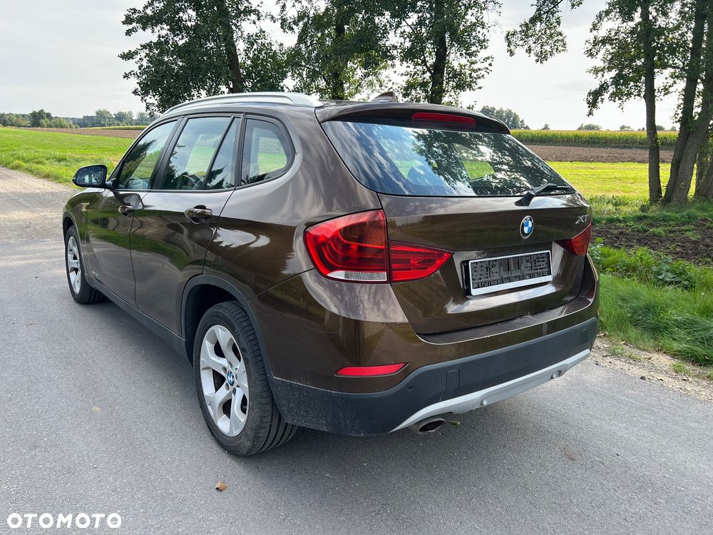BMW X1 sDrive18d xLine - 13