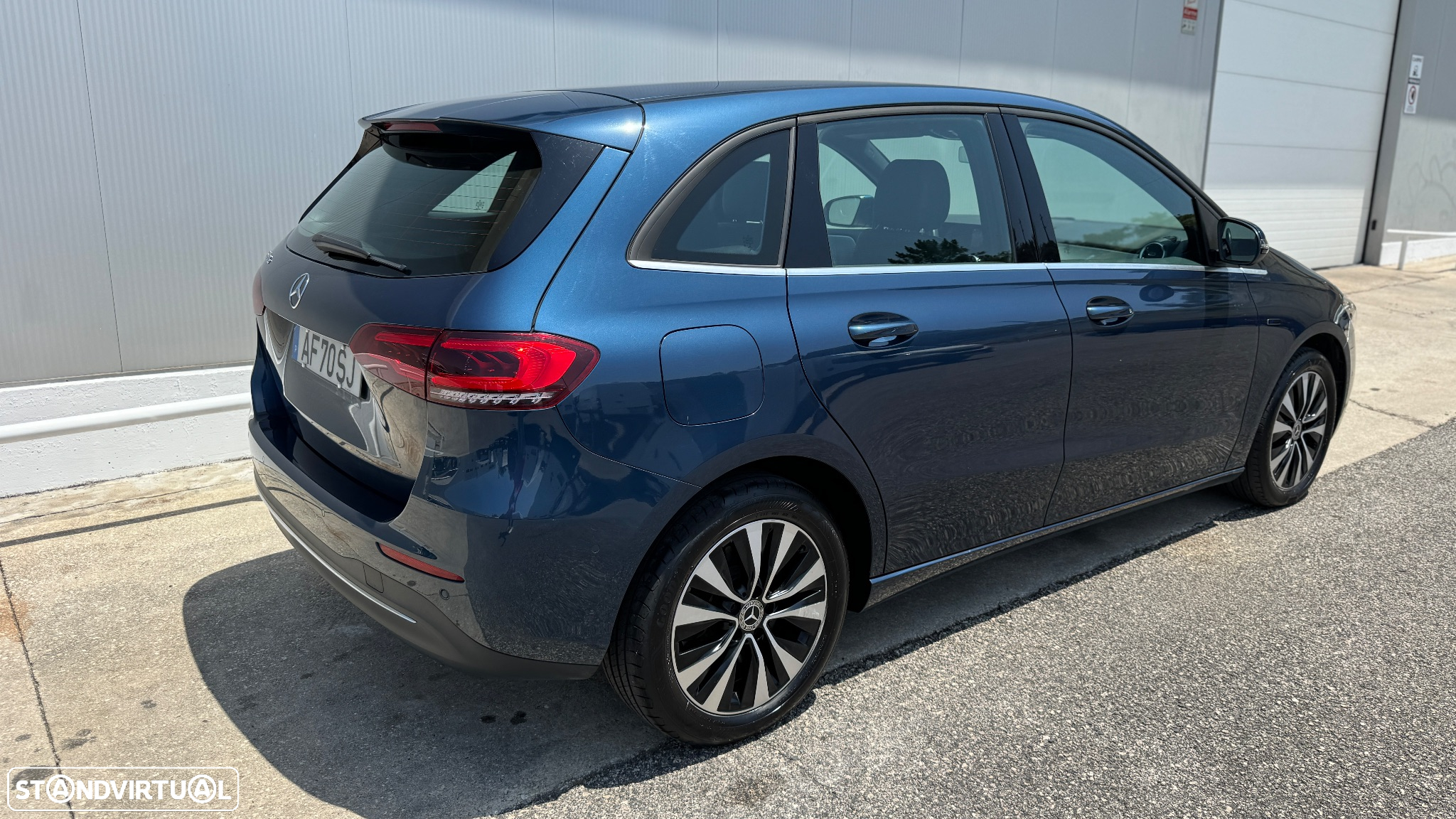 Mercedes-Benz B 250 e Style Plus - 19