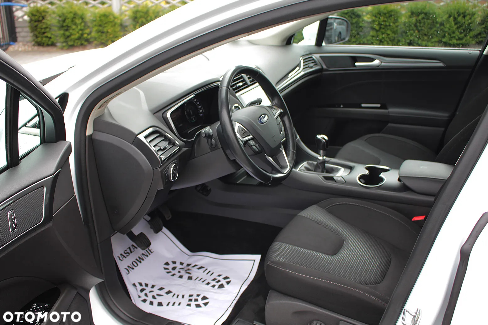 Ford Mondeo 2.0 EcoBlue Titanium - 12