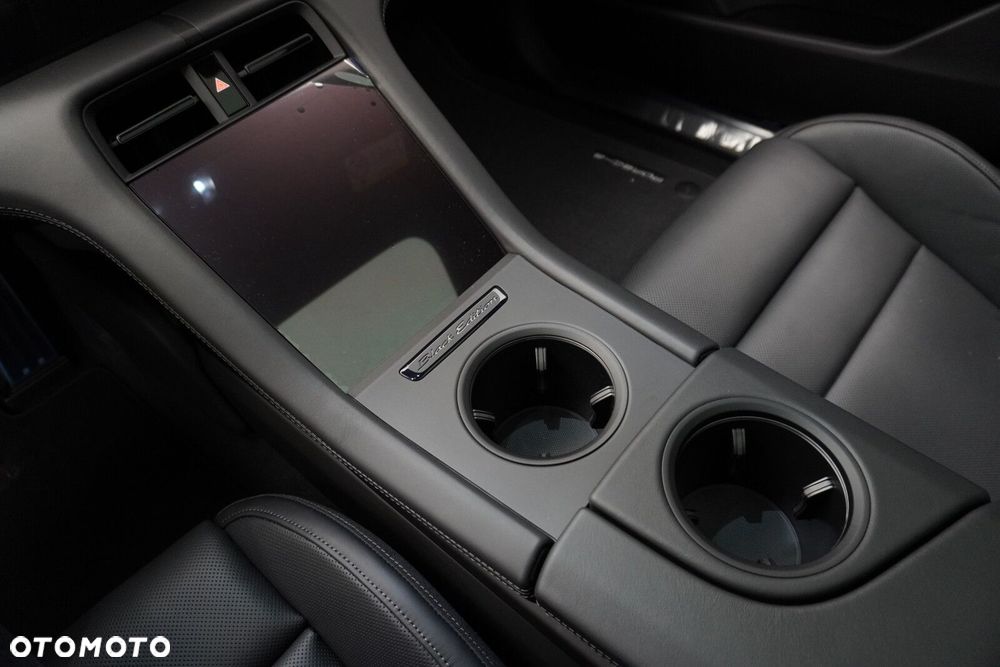 Porsche Taycan 105kWh 4S Performance Plus - 22
