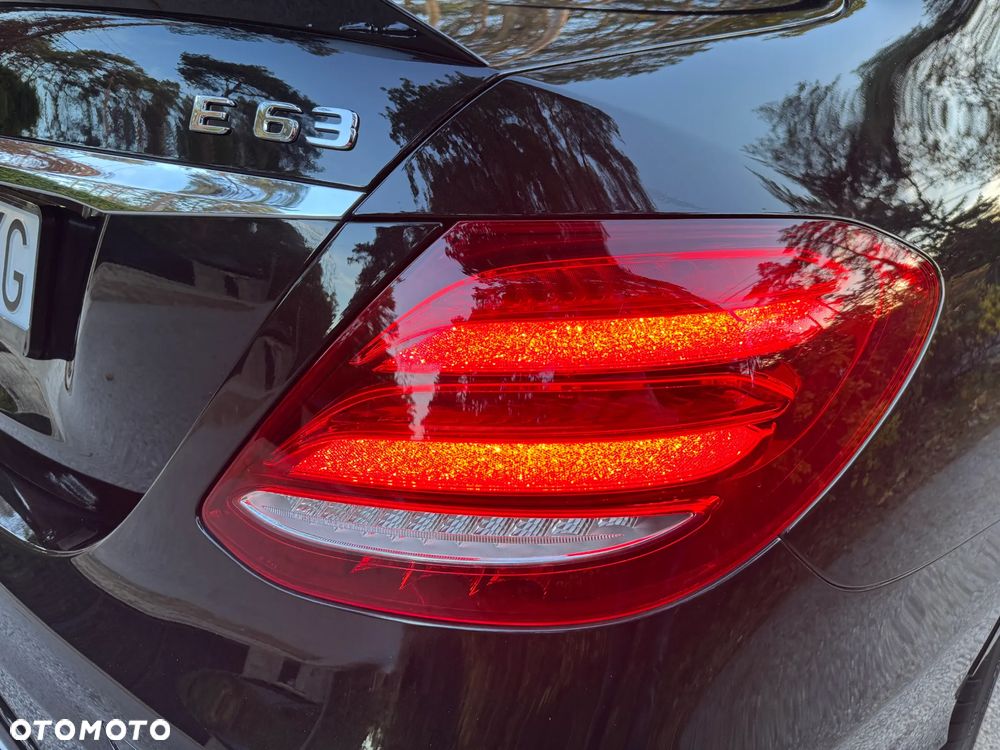 Mercedes-Benz Klasa E AMG 63 S 4Matic+ AMG Speedshift MCT-9G - 14