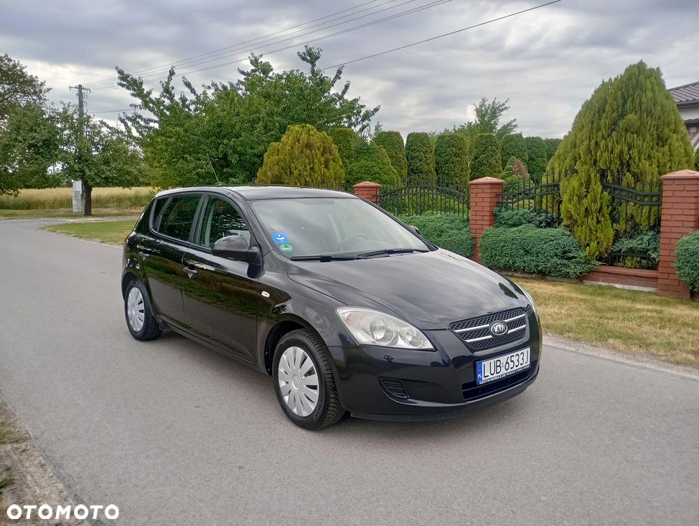 Kia Ceed 1.4 CVVT Attract - 3