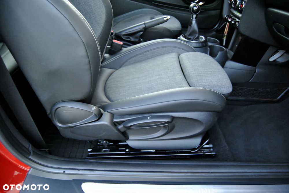 MINI Cooper - 28
