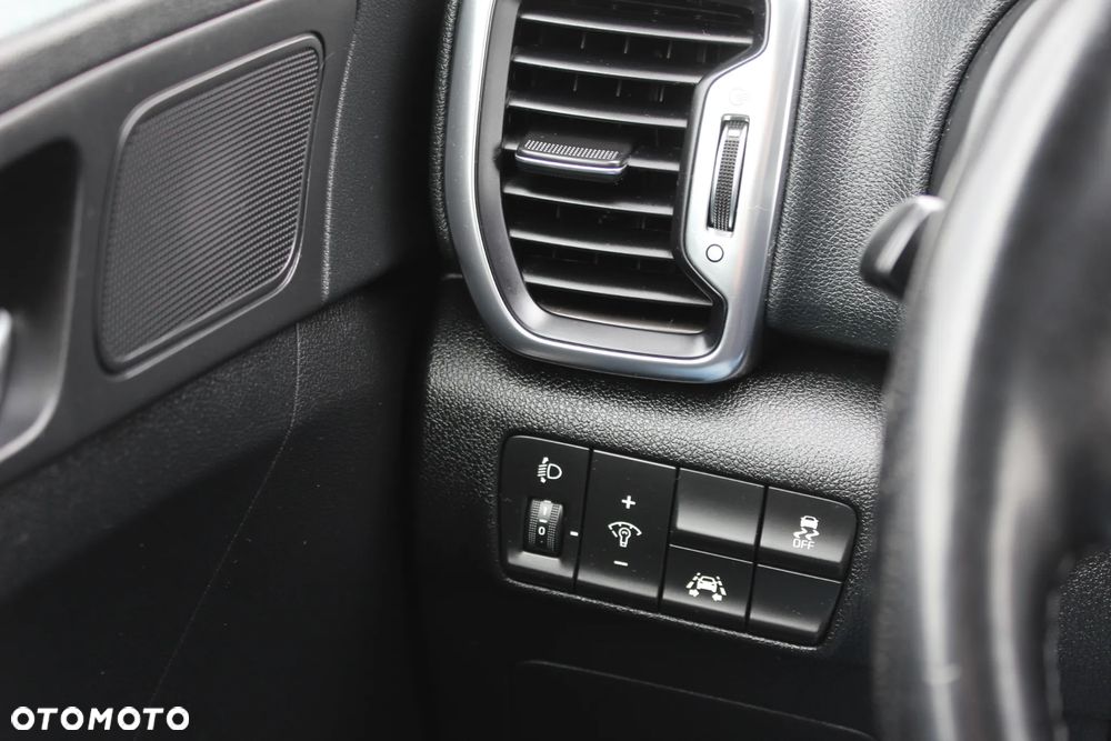 Kia Sportage 1.7 CRDI 2WD ISG Dream-Team Edition - 22