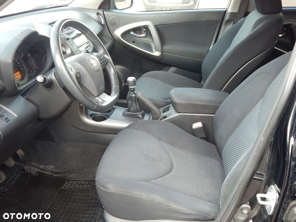 Toyota RAV4 2.2 D-4D 4x4 Life - 12