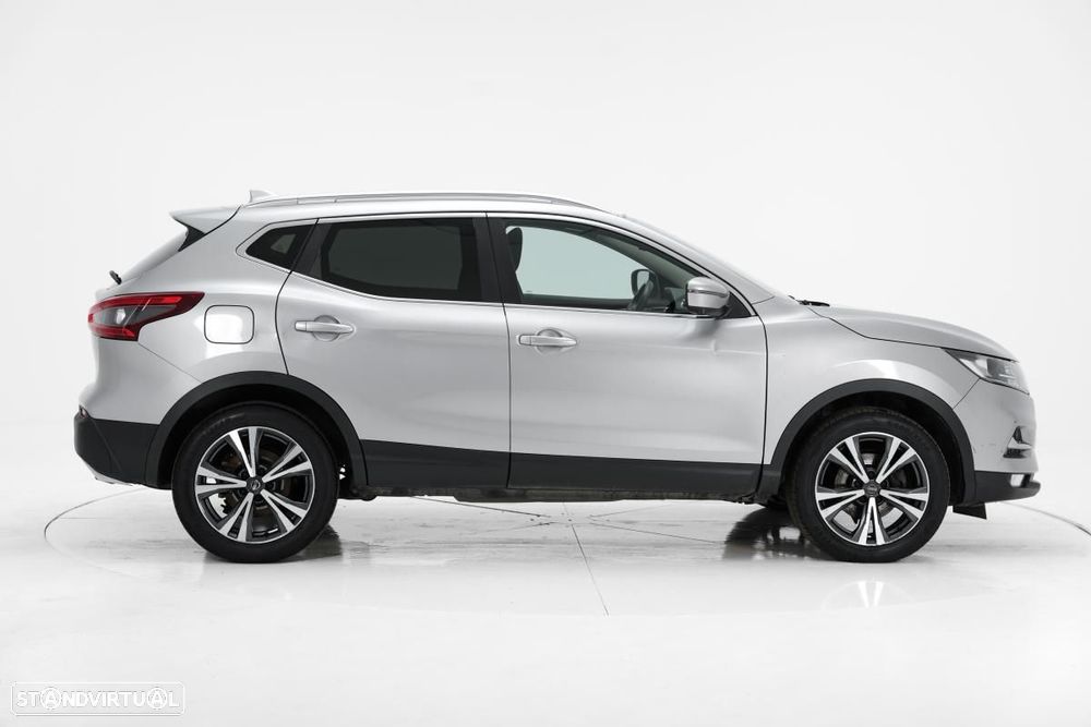 Nissan Qashqai 1.5 dCi N-Connecta - 2