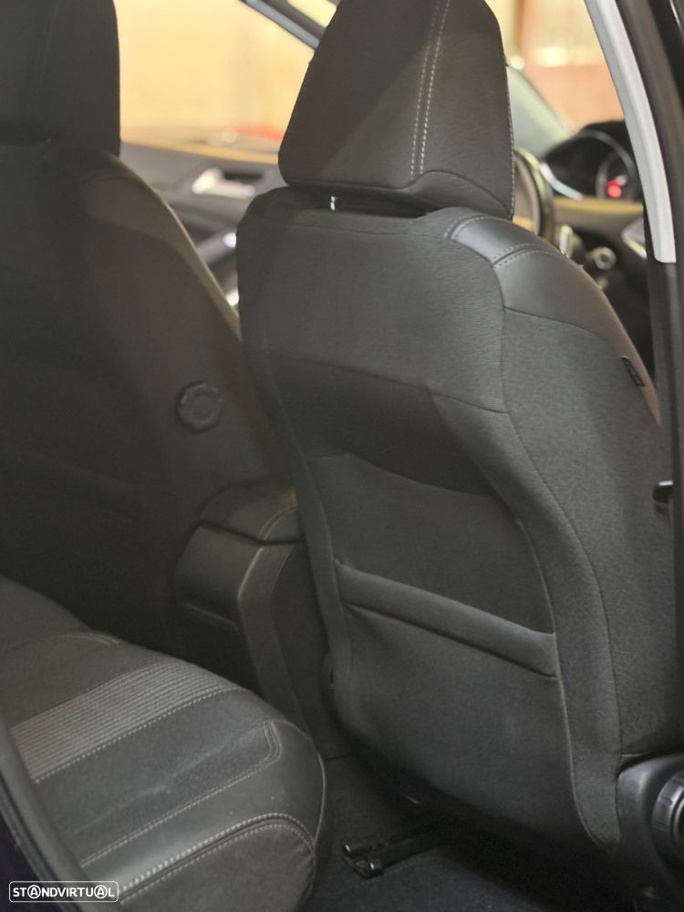 Peugeot 308 SW 1.2 PureTech Allure EAT8 - 29