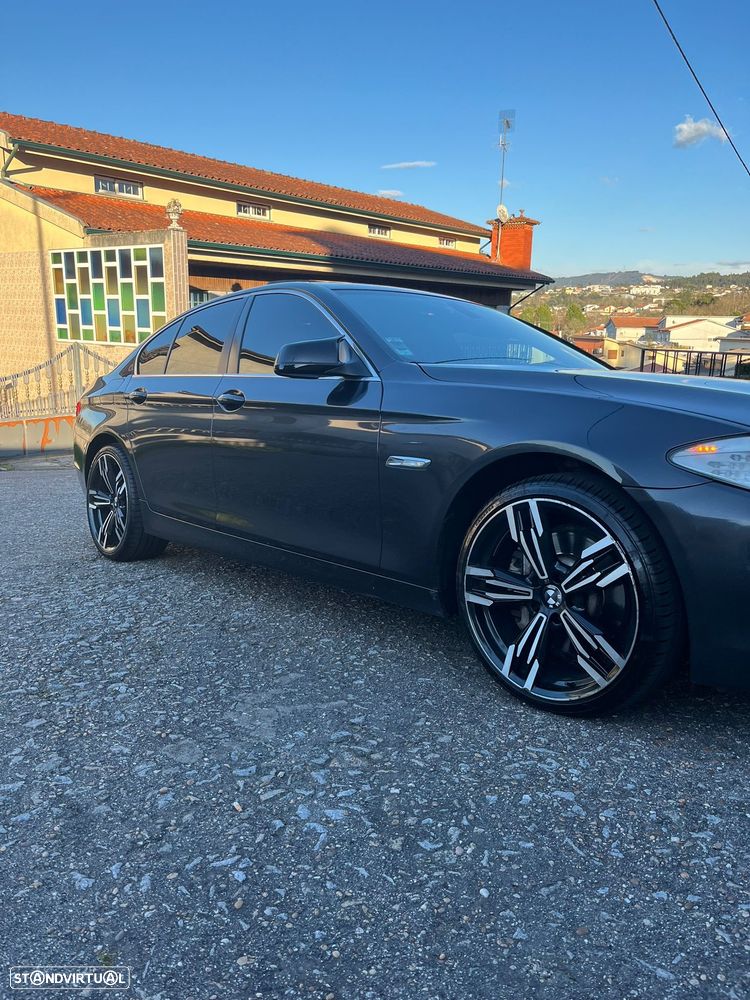 BMW 530 d Auto - 2