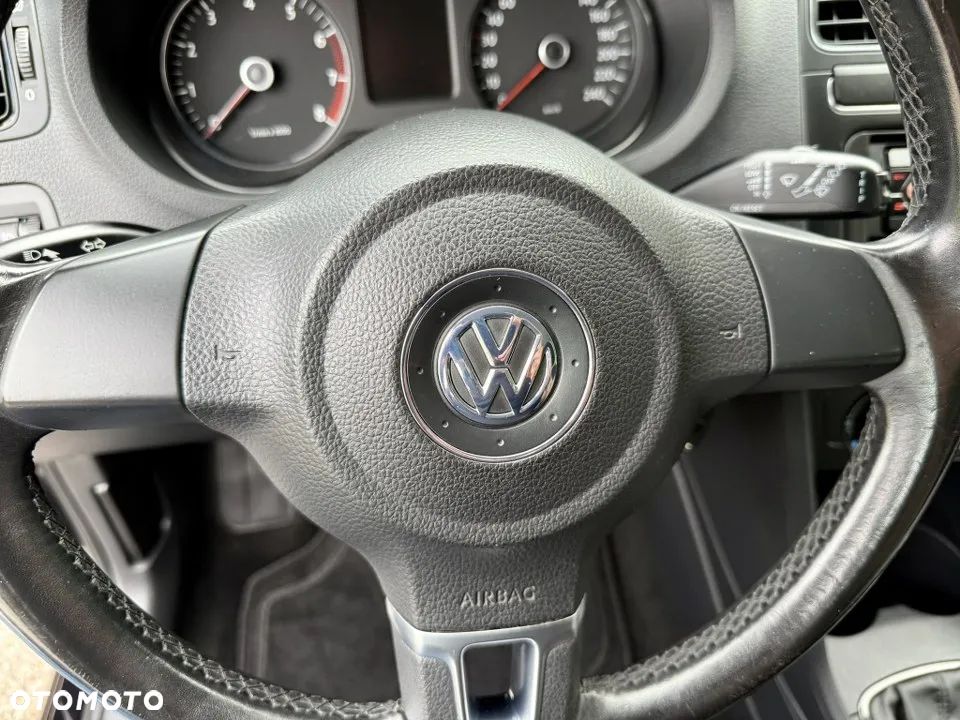 Volkswagen Polo 1.4 16V Comfortline - 21