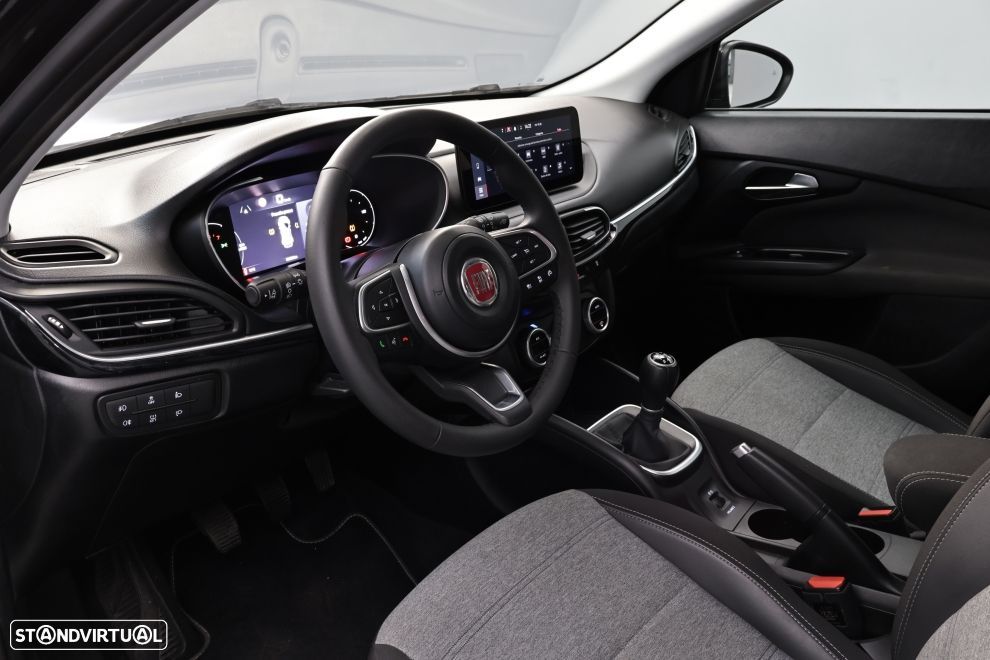 Fiat Tipo Station Wagon Cross 1.0 GSE T3 Cross - 22