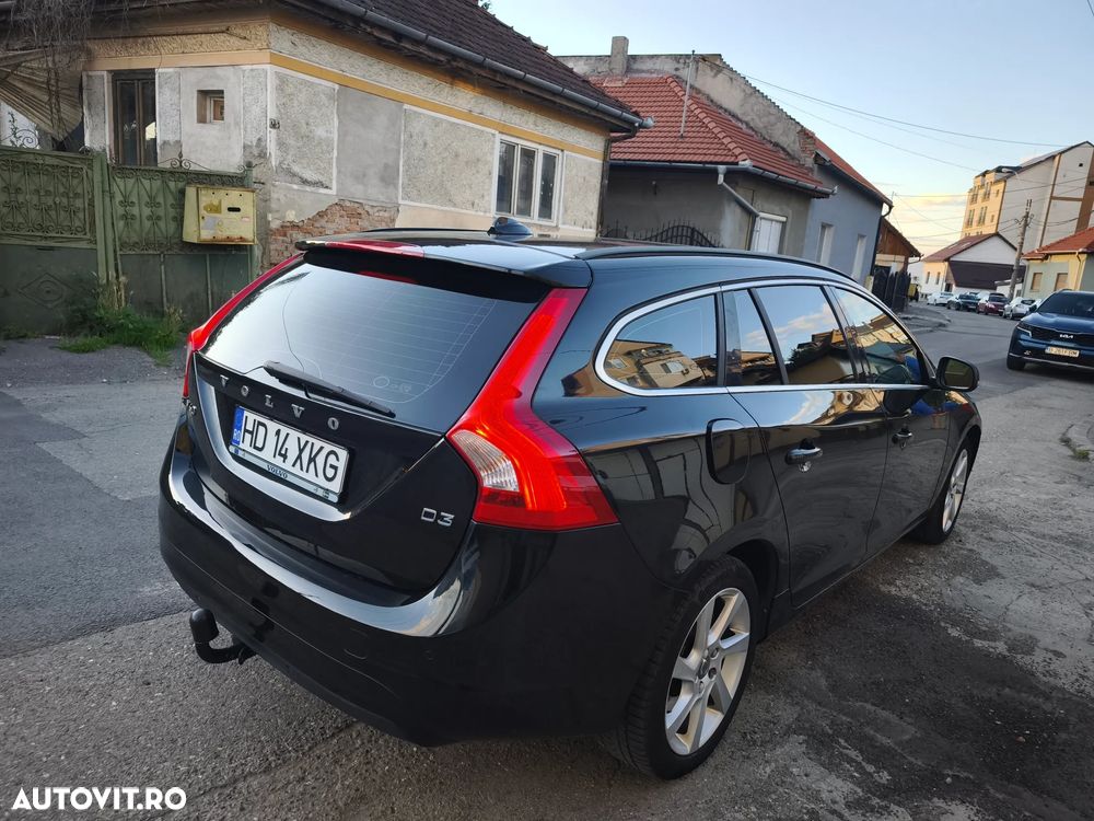 Volvo V60 D3 Geartronic Momentum - 4