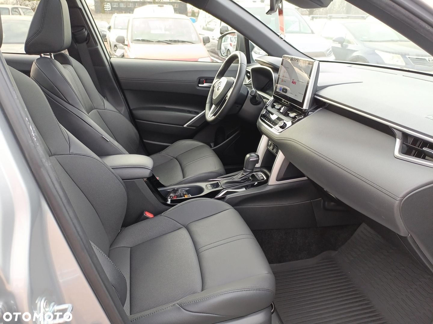 Toyota Corolla Cross - 14