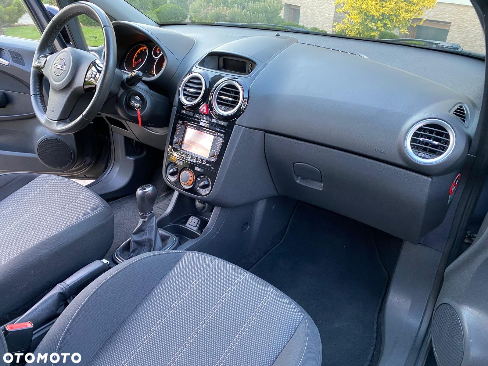 Opel Corsa 1.4 16V Navi - 8