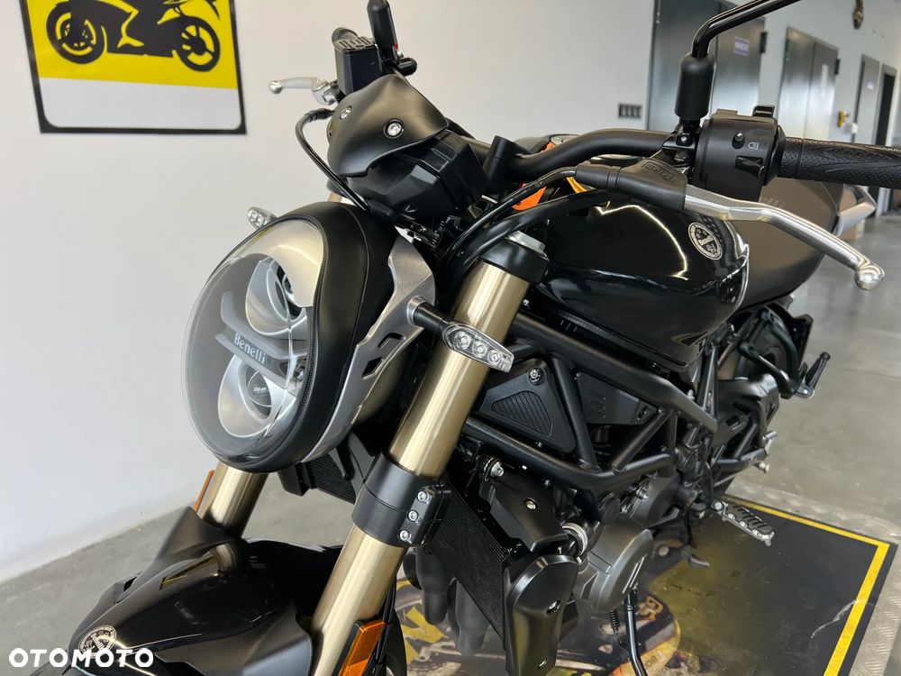 Benelli 752 S - 10