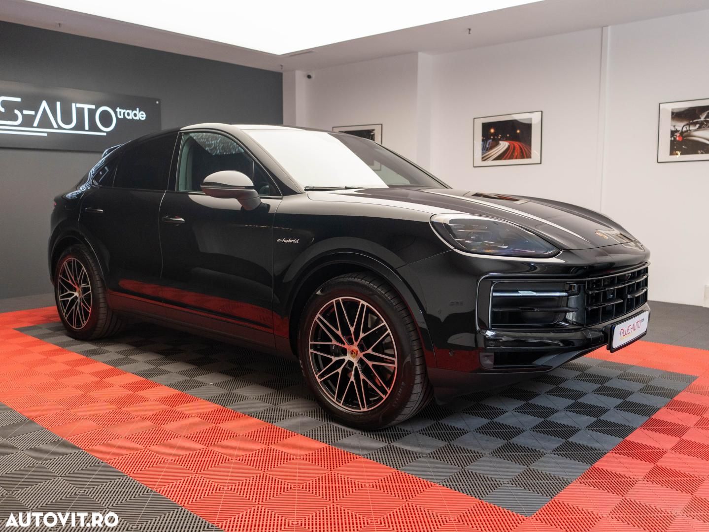 Porsche Cayenne - 1