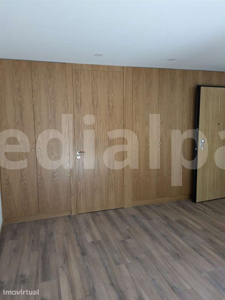 Apartamento T0 Venda em Paranhos,Porto - Grande imagem: 3/10