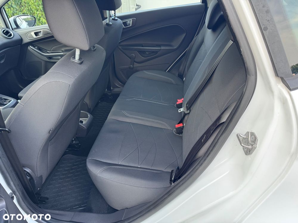 Ford Fiesta - 33