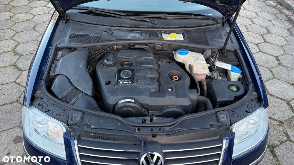 Volkswagen Passat 1.9 TDI Exclusive - 27