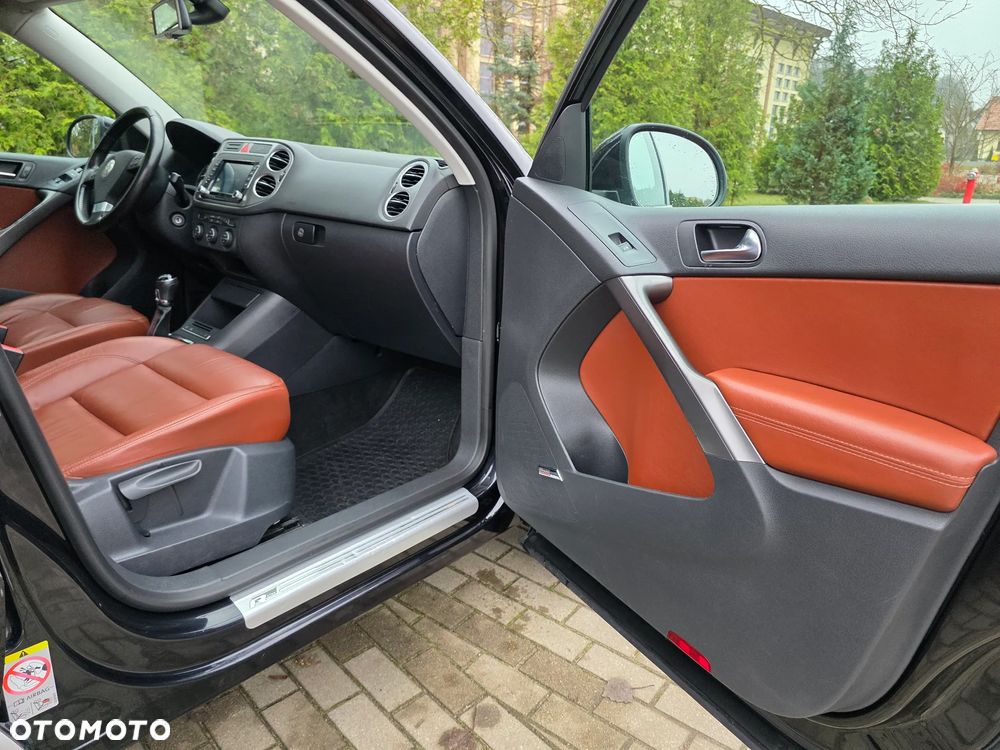 Volkswagen Tiguan 2.0 TDI DPF 4Motion Track & Field - 26