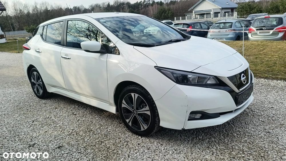 Nissan Leaf - 2