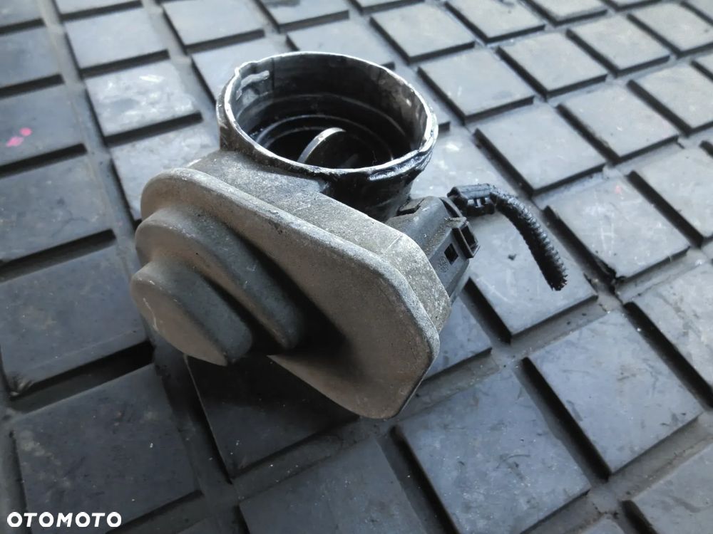 Przepustnica VW PASSAT 1.9 TDI 038128063F ORYGINAŁ - 1