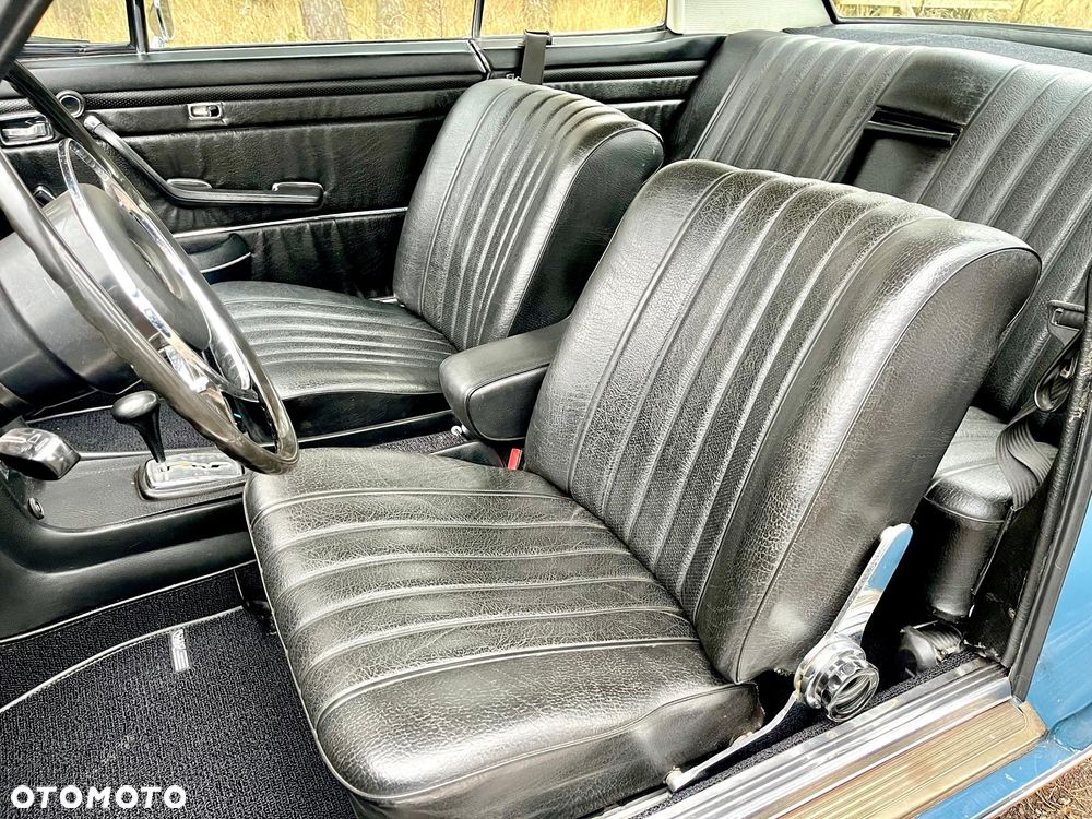 Mercedes-Benz 280 - 8