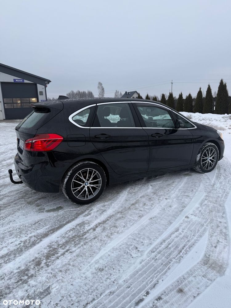 BMW Seria 2 218d - 2