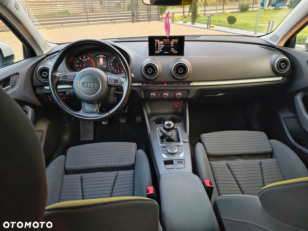 Audi A3 Sportback 1.4 TFSI CoD Sport - 24