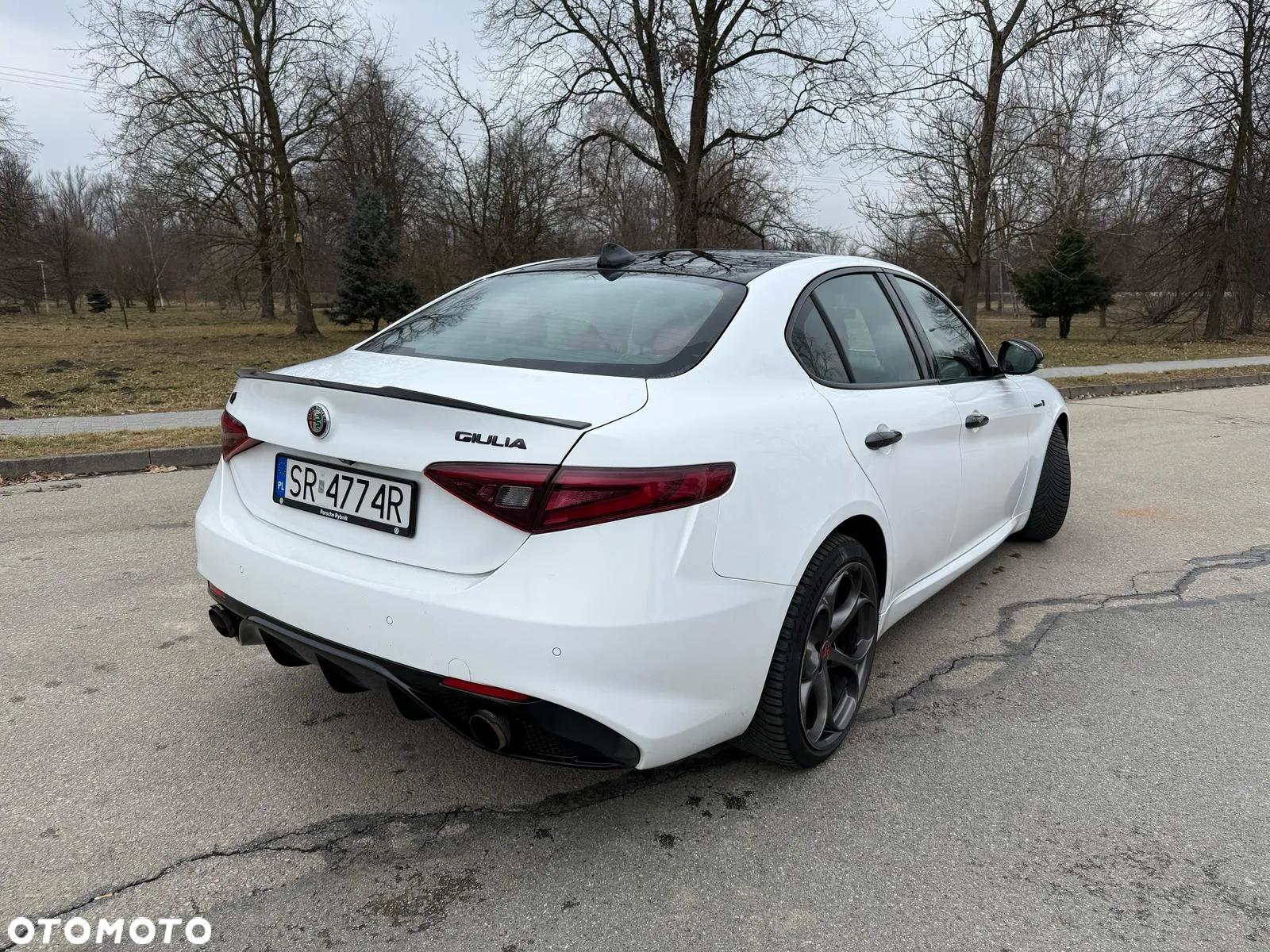 Alfa Romeo Giulia 2.0 Turbo 16V AT8-Q4 Veloce Ti - 2