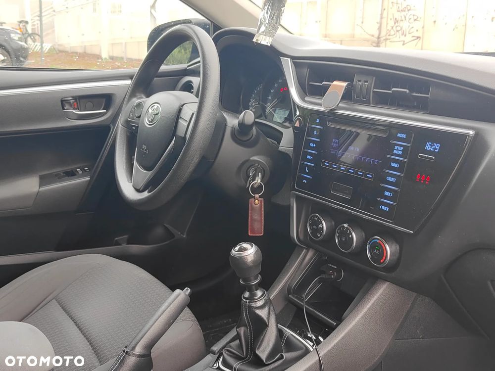 Toyota Corolla 1.33 Active EU6 - 22