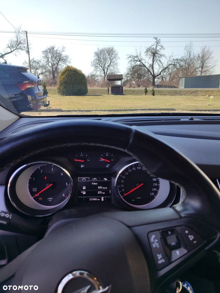 Opel Astra 1.6 CDTI Sport - 20