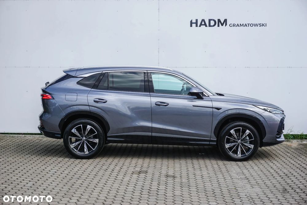 MG HS 1.5 T-GDI Excite DCT - 9