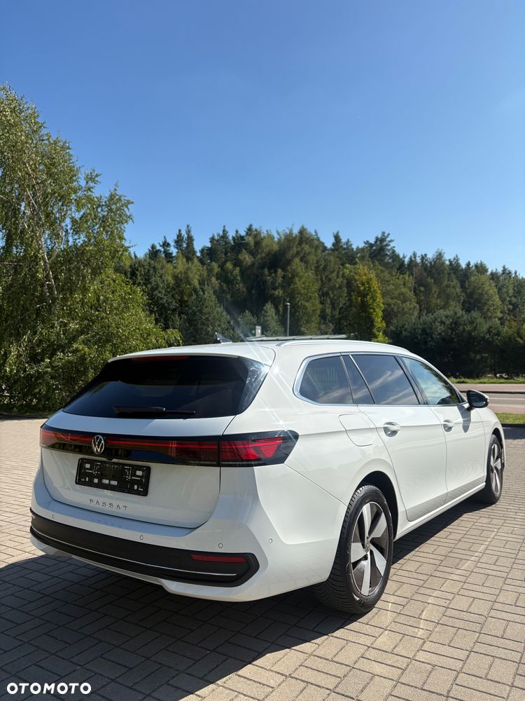 Volkswagen Passat - 5