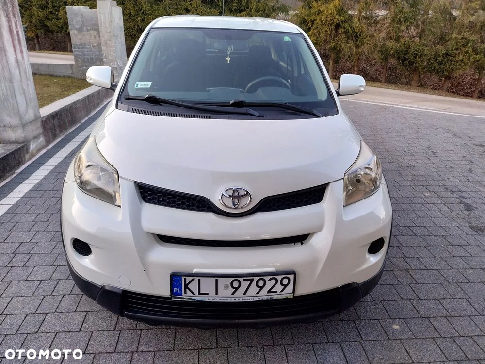 Toyota Urban Cruiser 1.4 D-4D Sol 4x4 EU5 - 5