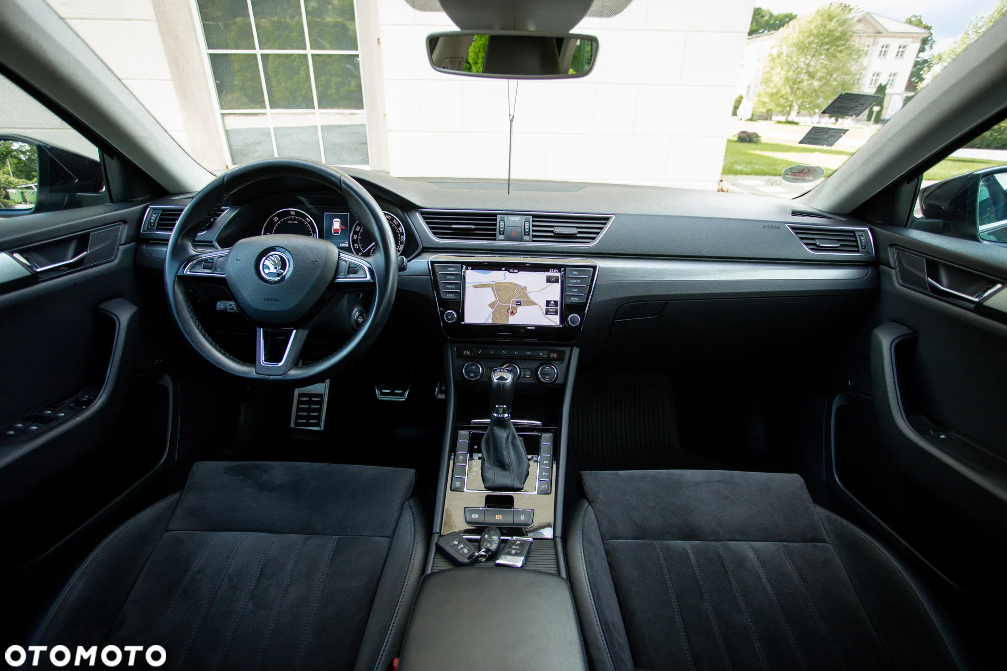 Skoda Superb Combi 2.0 TDI DSG L&K - 3