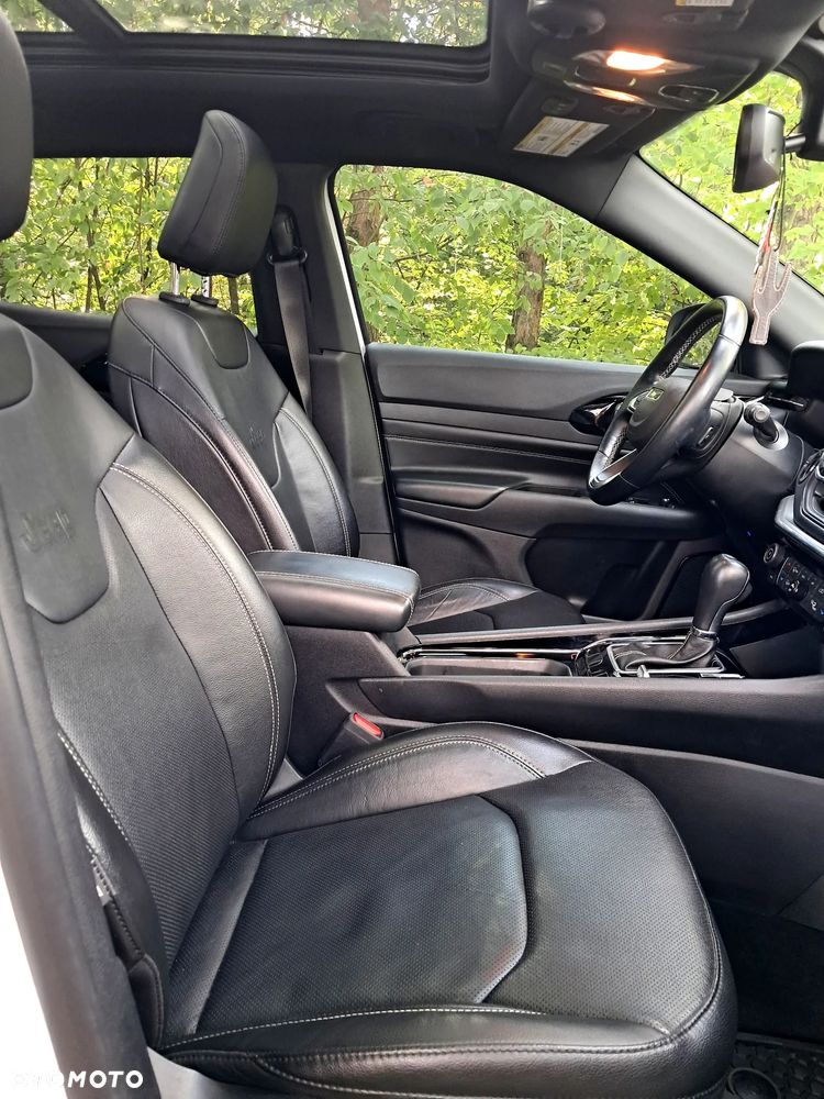 Jeep Compass - 18