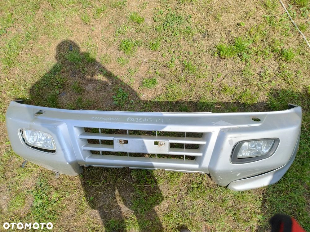 Mitsubishi PAJERO III zderzak przód halgeny - 1