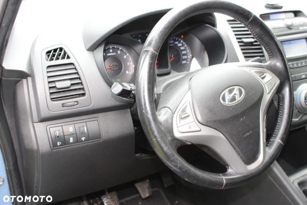 Hyundai ix20 1.4 blue Trend - 13