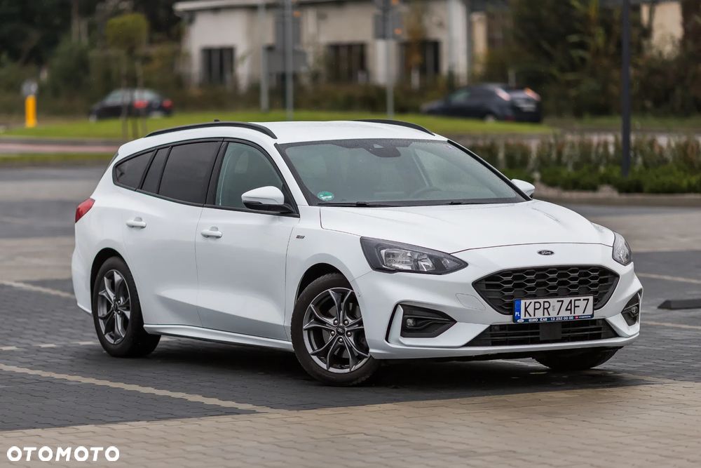 Ford Focus 1.0 EcoBoost Hybrid ST-LINE - 1