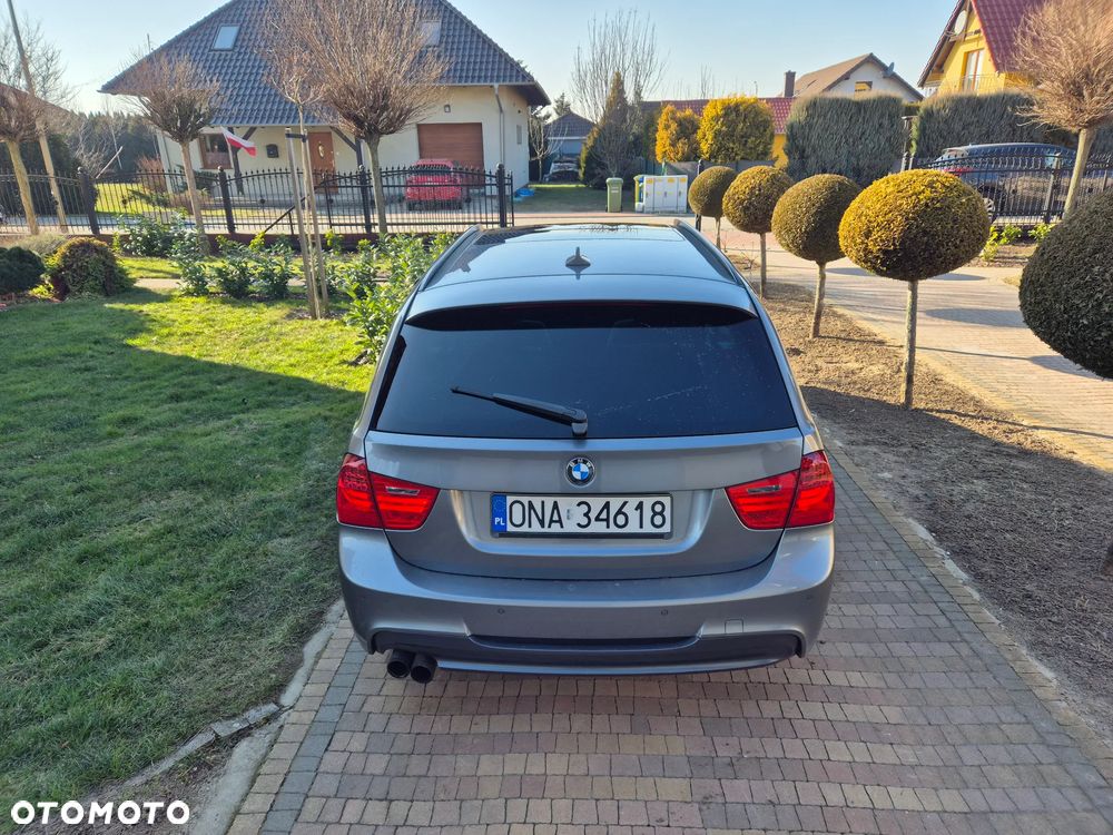 BMW Seria 3 325d - 9