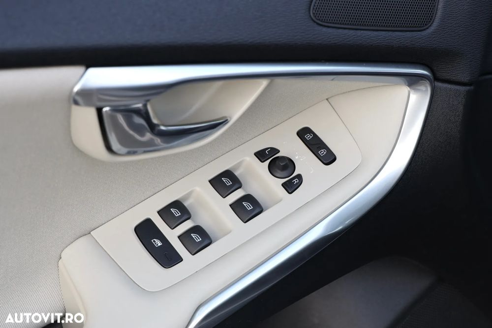 Volvo V40 - 21